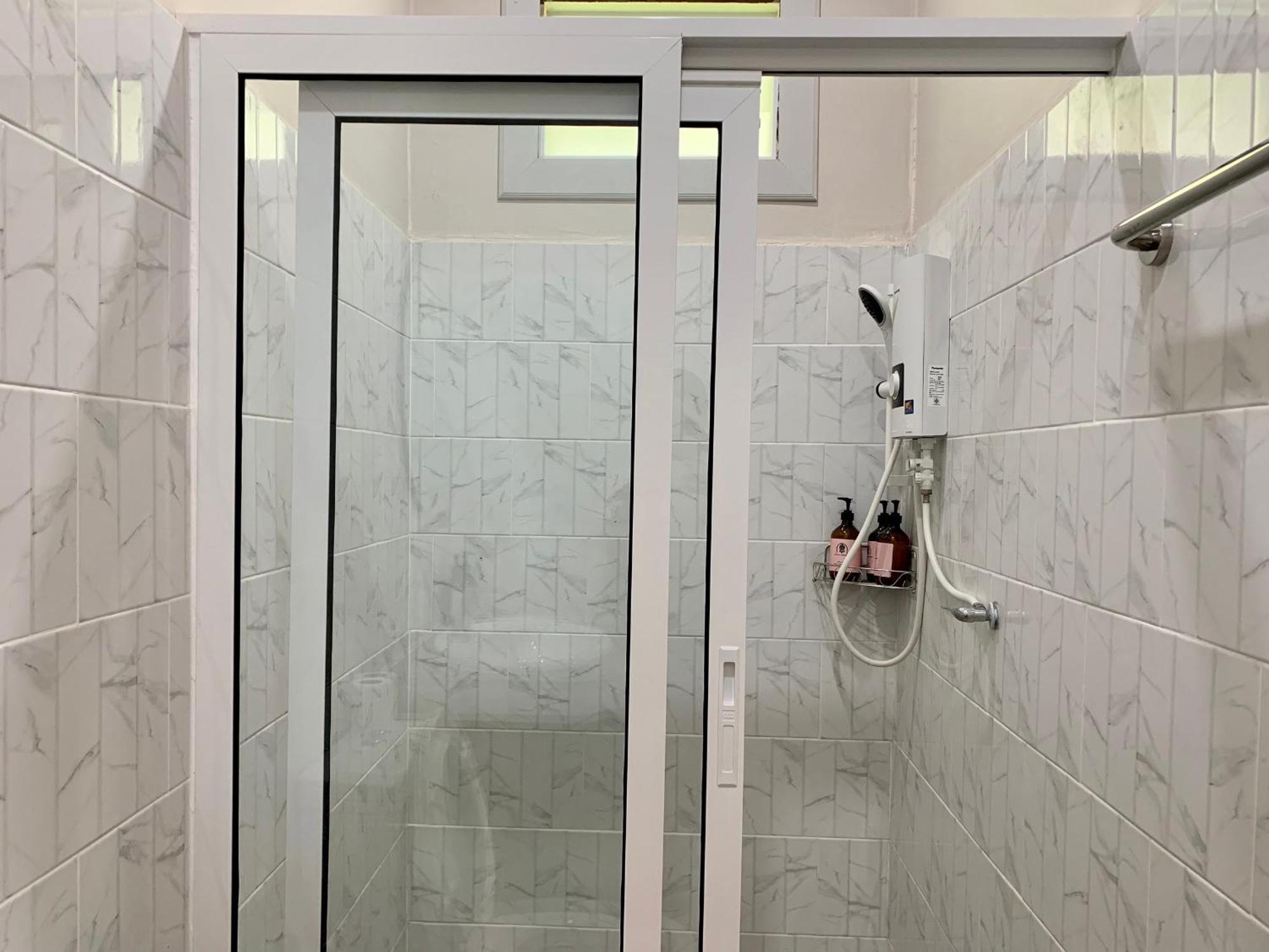Funwan Hotel Li Zewnętrze zdjęcie
